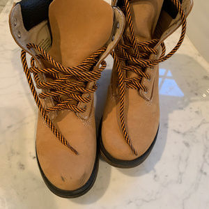 Steve Madden Wheat/Orange Nubuck Work Boots